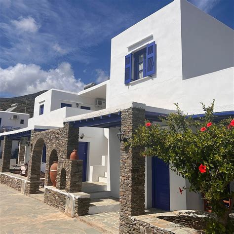 VILLA ANTONIADIS (Platis Gialos) - Hotel Reviews, Photos, Rate ...