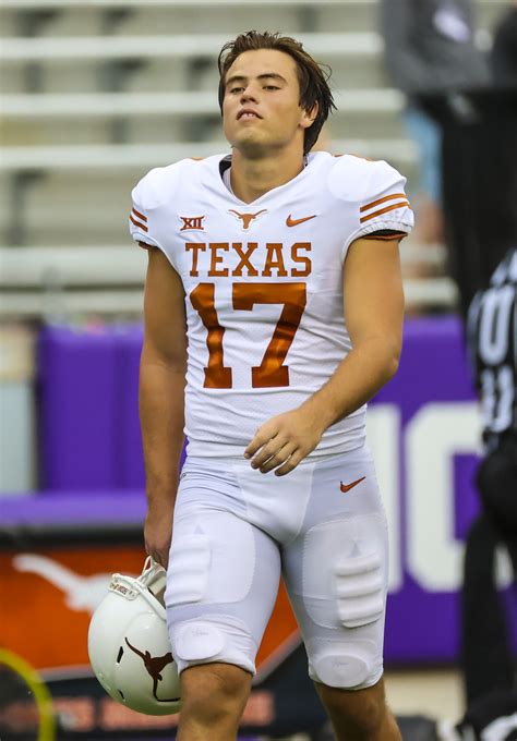 NFL Bulging 的图像结果