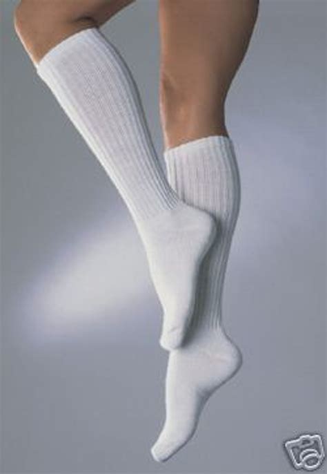 Jobst Knee High Sensifoot Diabetic Support Socks