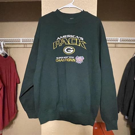 Fruit of the Loom Men's Green and Yellow Jumper | Depop