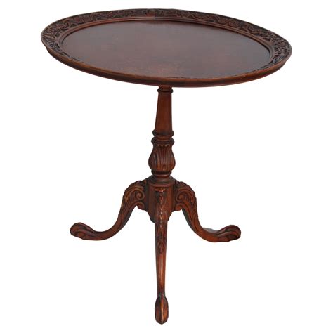 Antique Chippendale Mahogany Two-Tiered Pie Crust Table at 1stDibs ...