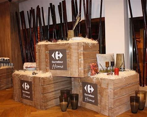 De Lógica Soluciones de Marketing: Customer Reviews, Stands and Services