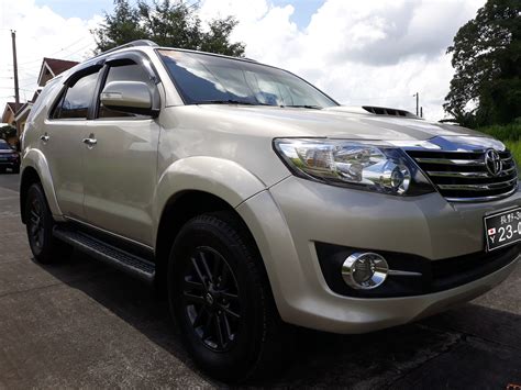 Toyota Fortuner 2015 - Car for Sale Calabarzon