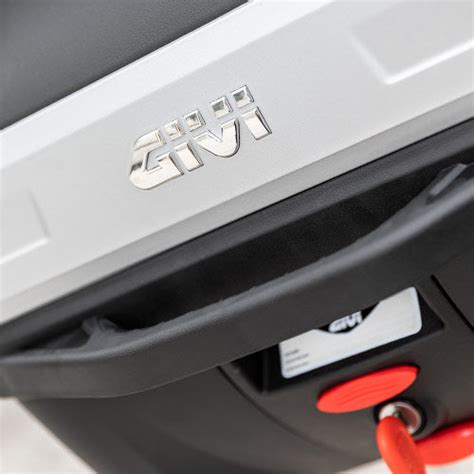 GIVI Top Case B32N Bold Monolock (Black with Silver)– Moto Central