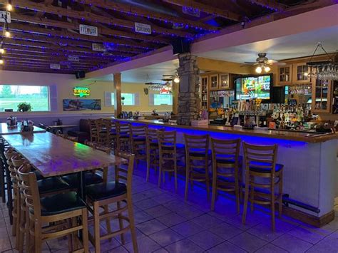 LAKE NORMAN TAVERN, Mooresville - Menu, Prices & Restaurant Reviews ...