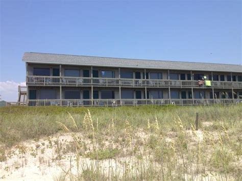 JOLLY ROGER INN & PIER (Topsail Beach, Topsail Island, NC) - Hotel ...