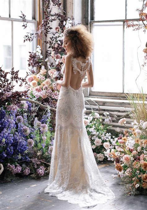 Low Back Lace Wedding Dresses