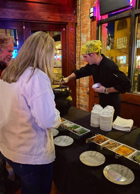 Any Two Local Events 的图像结果