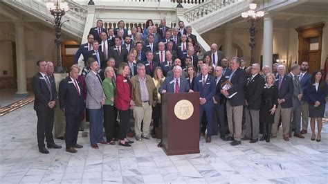 Apalachee High shooting victim's dad endorses Georgia school safety ...