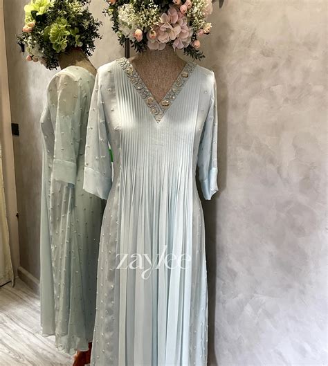 Powder Blue V Neck Kurta – Zaylee Designs