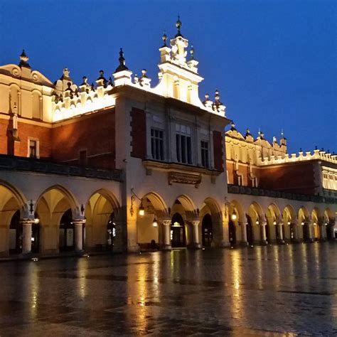 KRAKOW'S RYNEK GLOWNY CENTRAL SQUARE (2026) All You Need to Know BEFORE ...
