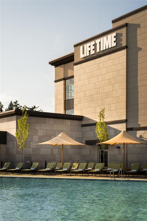 Luxury Health Club & Fitness Center Sky (Manhattan) , NY | Life Time
