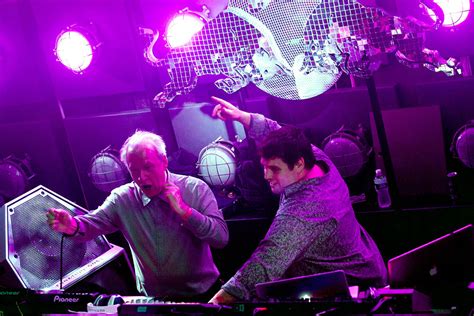 Giorgio Moroder 的图像结果