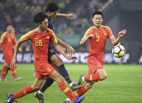 足球——中国杯：中国队不敌泰国队_新华社