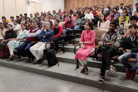 MG Science Institute Ahmedabad Campus: Photos, Virtual Tour