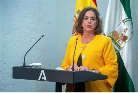 Andalucía aprueba otro plan de choque para reducir unas listas de ...