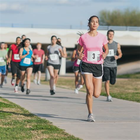 What is a good half marathon time? Average half marathon times by age ...