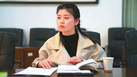 刘萍律师 - 新疆百域君鸿律师事务所