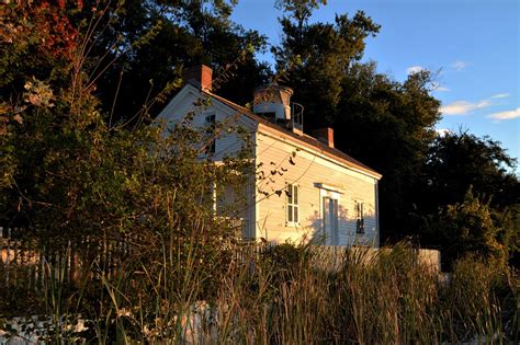 WC-LIGHTHOUSES: JONES POINT LIGHTHOUSE - ALEXANDRIA, VIRGINIA