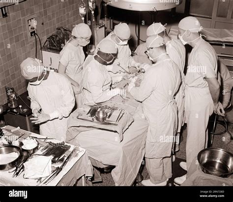 Vintage operating room hi-res stock photography and images - Alamy