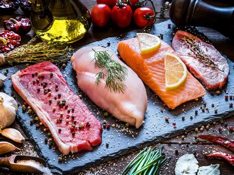 7 foods that lower blood pressure naturally - Leafy Greens | The ...