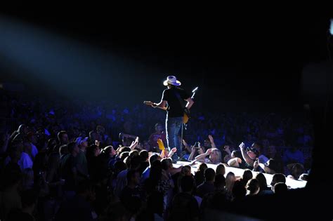 Country Music Stars 的图像结果