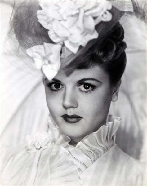 Angela Lansbury Young: 10 Rare and Glamorous Photos | First For Women