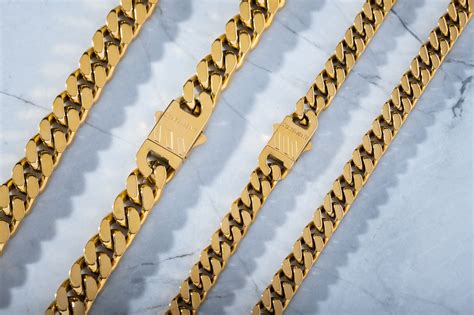 Our Guide on How Much Is 18k Gold Chain Worth in Your Gold Jewelry ...