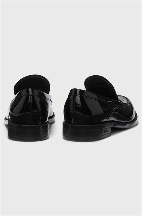 BOSS - Loafers in patent leather - Black