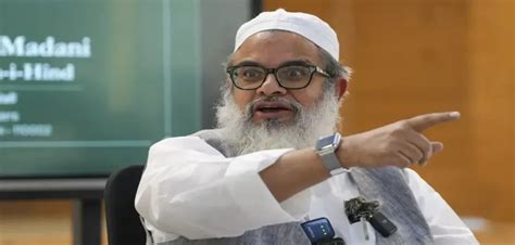 Madani asks Muslims to furnish accurate information in caste census