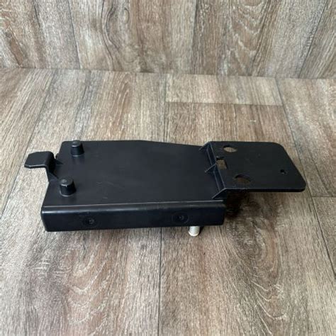 2004 Hummer H3 Body Control Module 的图像结果