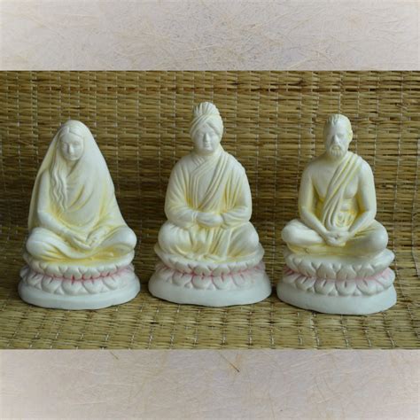 Navaratri Handcrafted Vivekananda Set Of 3 Traditional Indian Golu Dol ...