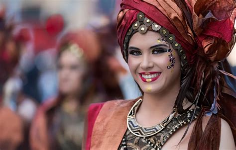 Wallpaper girl, smile, style, pattern, portrait, feathers, makeup ...