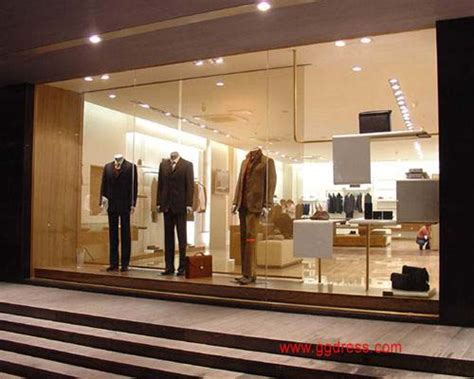 男装服装店室内设计案例效果图_美国室内设计中文网