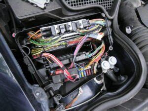 2000 Ford 500 Transmission Control Module Location 的图像结果