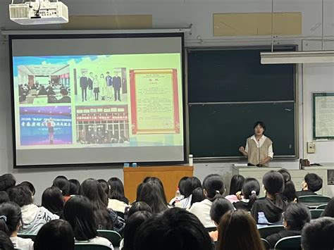 河南许昌：大学校园迎新忙-人民图片网