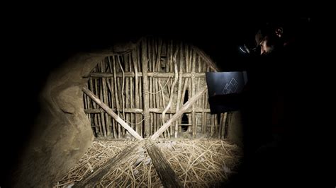 Rust Cave Building 的图像结果