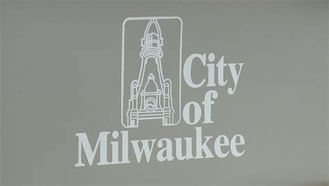 Labor Day Milwaukee parking, garbage schedule changes | FOX6 Milwaukee