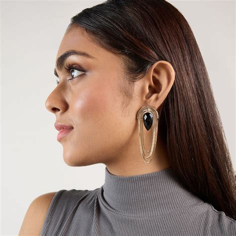 Buy Pipa Bella by Nykaa Fashion Gold and Black Stone Studded Tassel ...