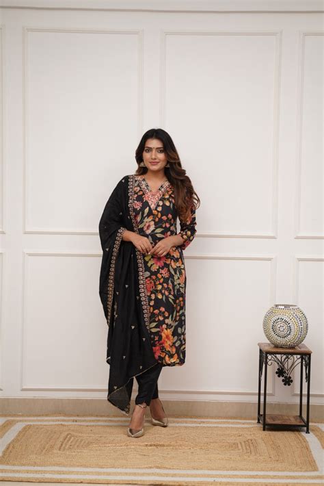 Dupatta Pant sets – Taana Baana