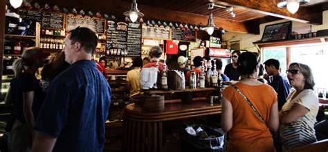 Fellatio Cafe in Switzerland Offers Blowjobs With Coffee