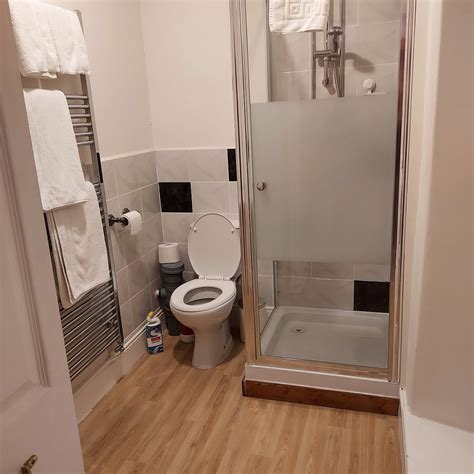 THE HUB @ ABERCRAVE (Swansea, Wales) - B&B Reviews & Photos - Tripadvisor