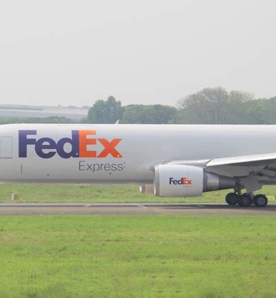 Priority Cargo Booking for Urgent Domestic & International Shipments ...