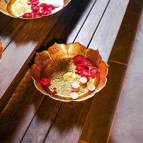 Buy Embellishing Scallop Shiny Gold Urli Online in India - Mypoojabox.in