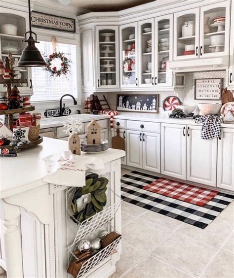15+ Best Kitchen Christmas Rugs To Add Holiday Cheer to Your Home - No ...
