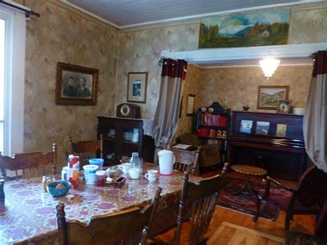 GITE FERME AU JARDIN POTAGER (Sainte-Rose-du-Nord) - B&B Reviews ...