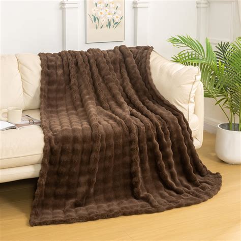 Amazon.com: BEDELITE Fleece Blankets Queen Size Brown Throw Blankets ...