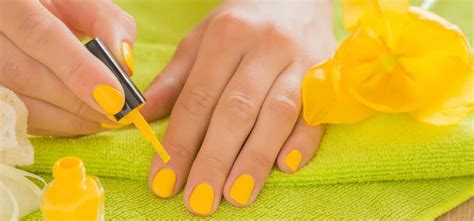 Stunning Yellow Nail Polishes To Perk Up Your Glam Quotient | WhatsHot ...