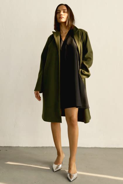 Buy Winter Wear For Women, Stylish Ladies Winter Clothes Online – OZiSS