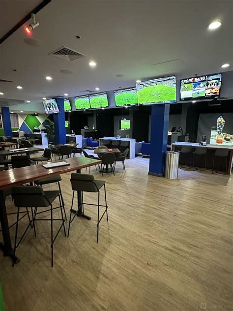 Crush It! Sports Lounge Venue Rental in Grapevine, TX | Reviews, Photos ...